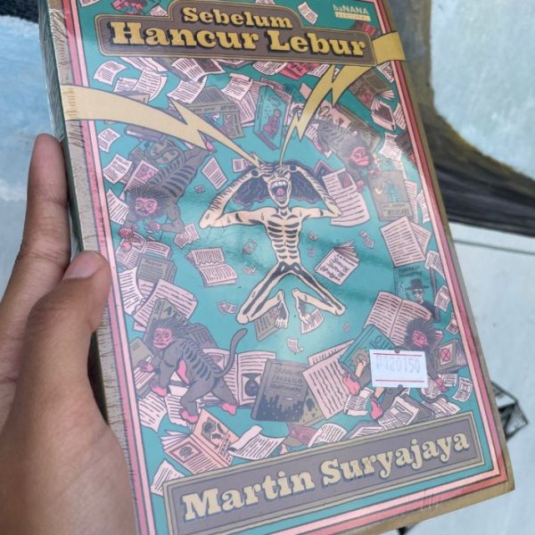 Sampul buku KIAT SUKSES HANCUR LEBUR Martin Suryajaya