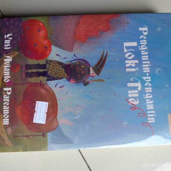 Sampul buku PENGANTIN-PENGANTIN LOKI TUA Karya Yusi Avianto Pareanom
